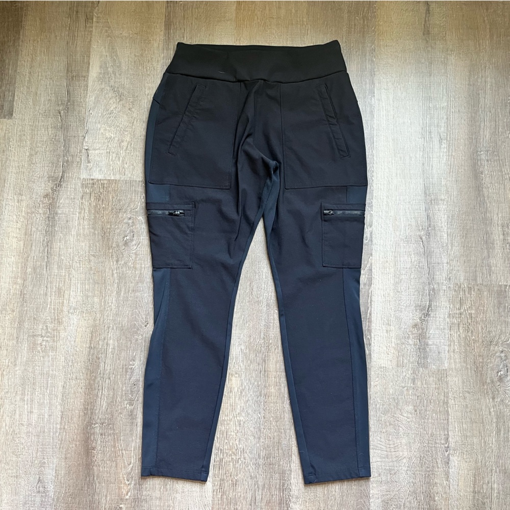 Athleta Headlands Hybrid Cargo Tight - 10P